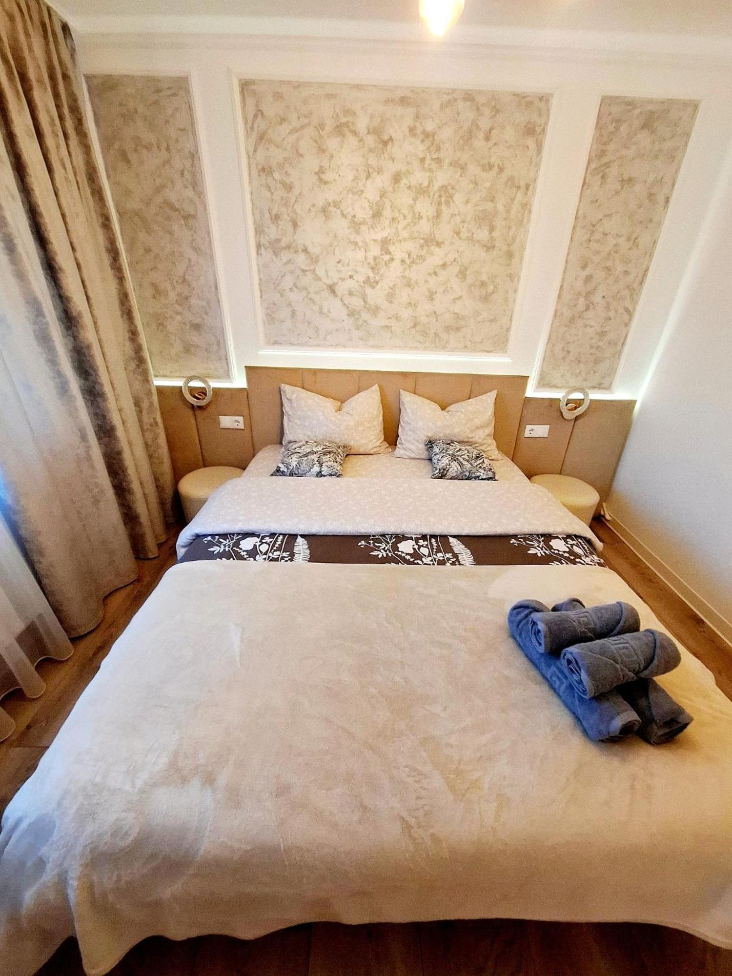 Dream Aparthotel Turda Exterior photo